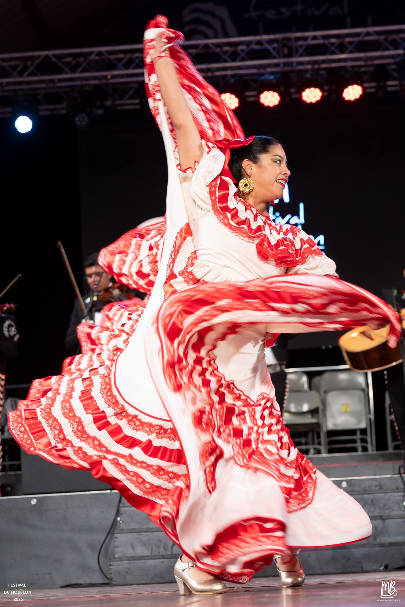 20250823 FDH2025 MB 330