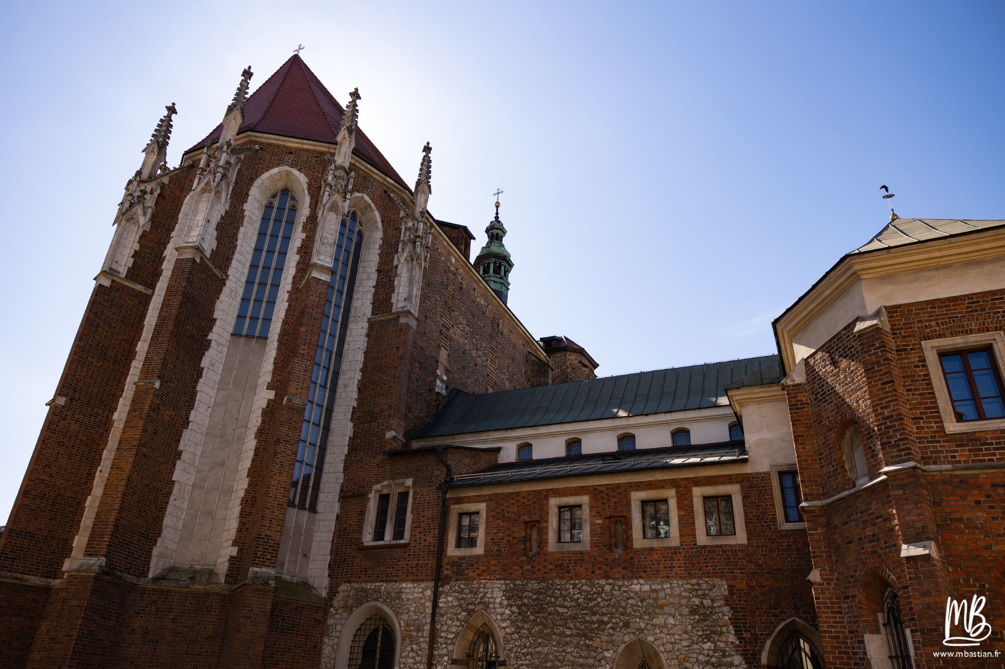 2026 04 05 CRACOVIE MB 76