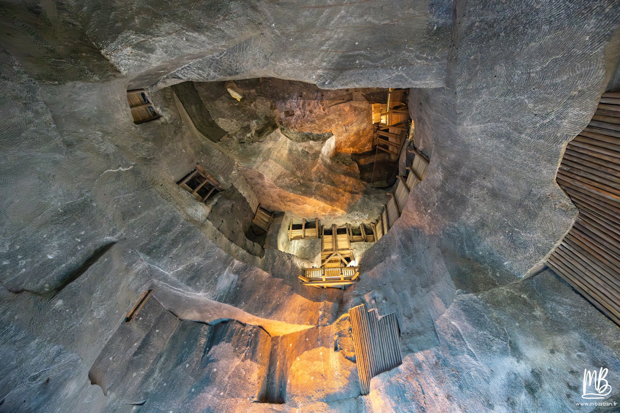 2026 04 04 CRACOVIE MB 81