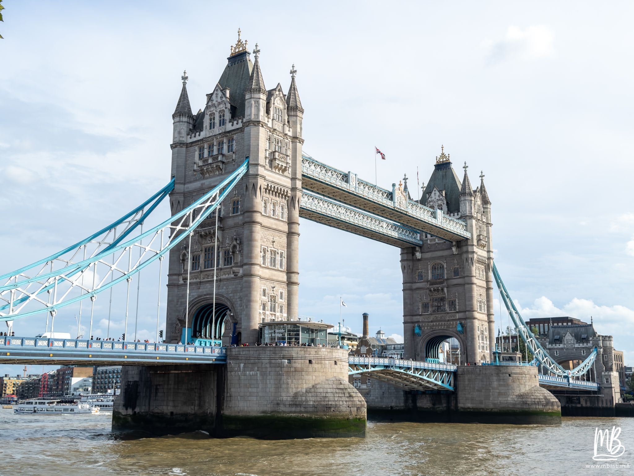 20260827 Londres MB 80