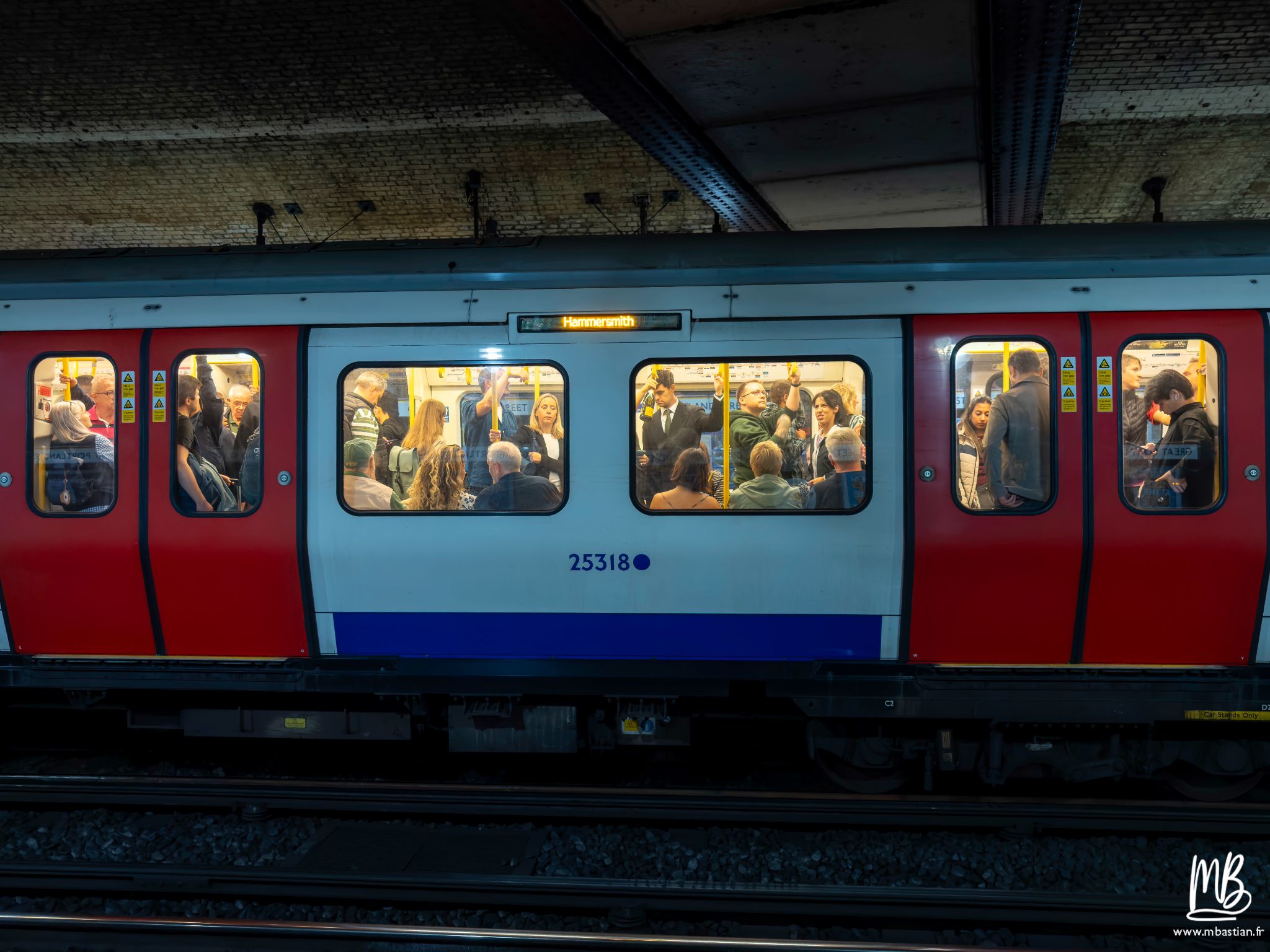 20260828 Londres MB 3