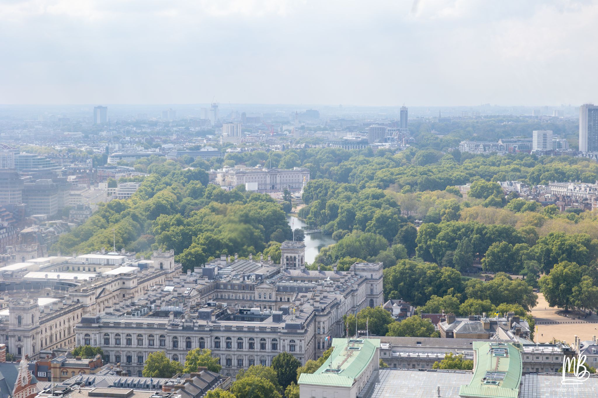 20260826 Londres MB 119