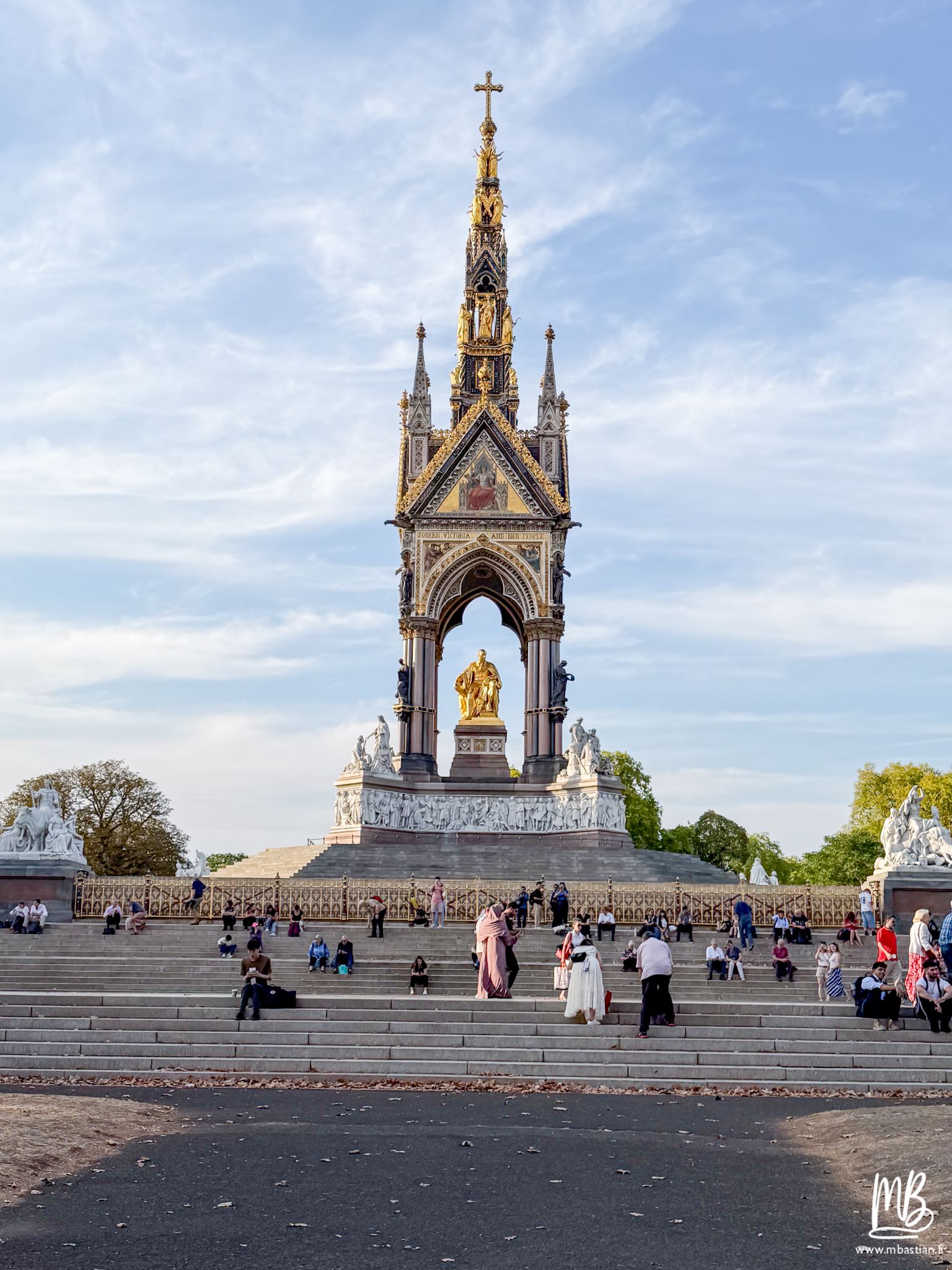 20260826 Londres MB 135
