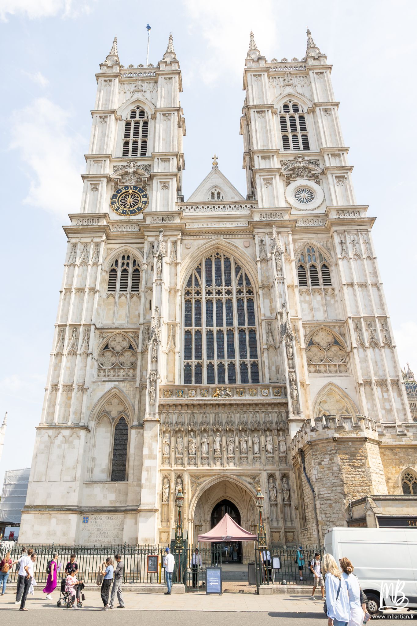 20260826 Londres MB 96